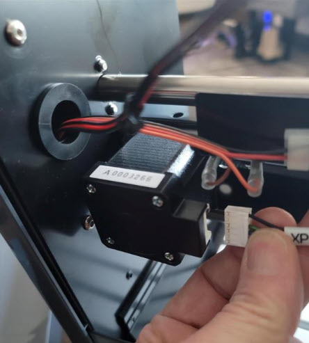 Step3_Remove_Motor_Connector.jpg